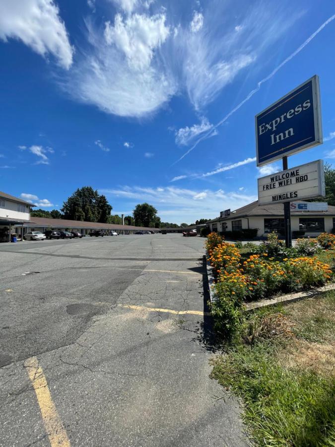 Express Inn Chicopee Exterior photo